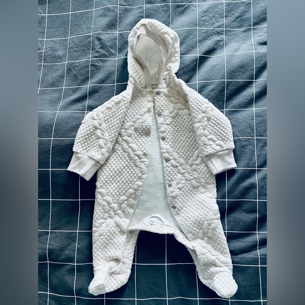 Baby long sleeve hooded suite, one piece